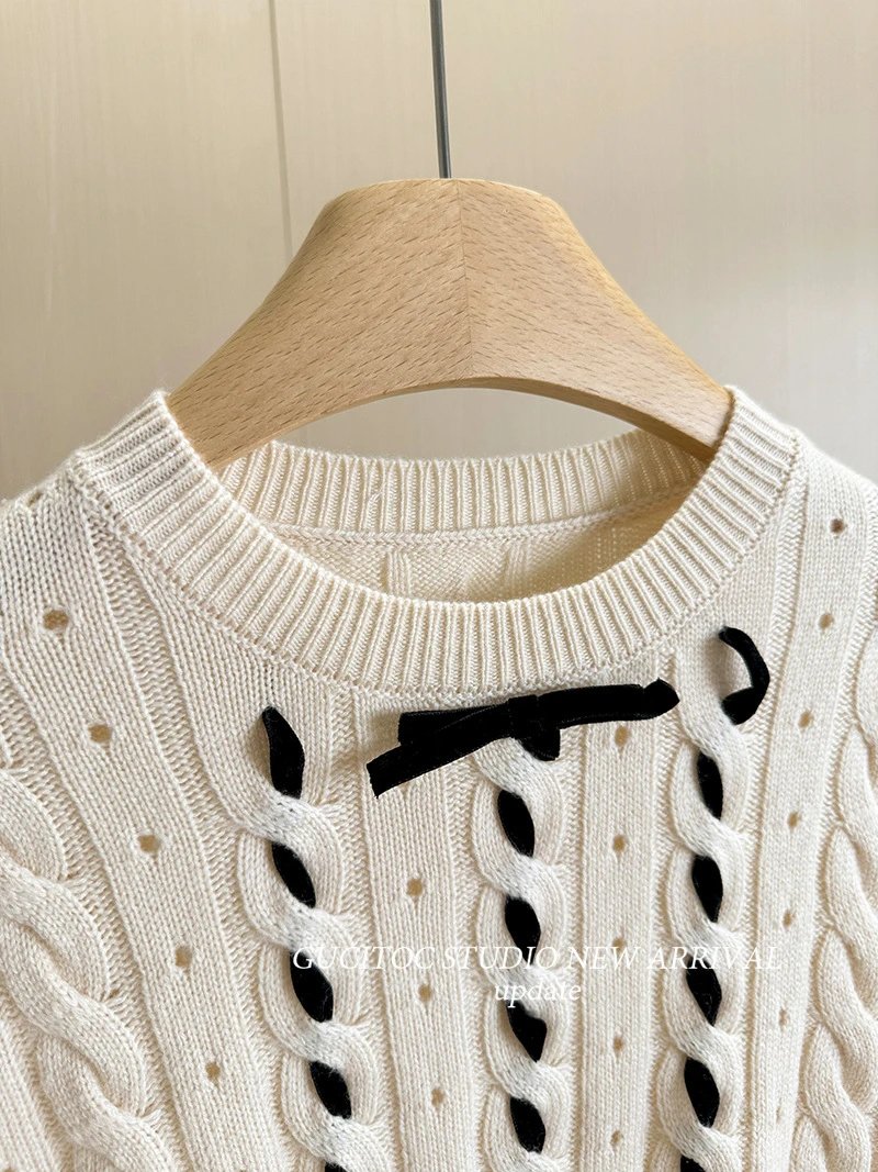 Off-White Cable Knit Sweater with Black Bow Detail White Sweater - 7