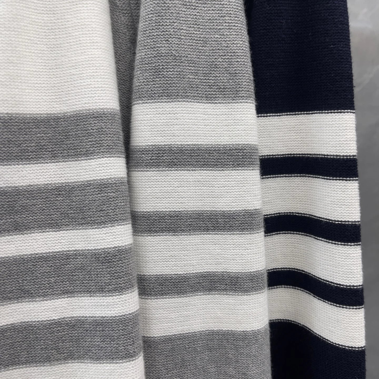 Thom Browne Dachshund Intarsia Knit Sweater Navy - 4