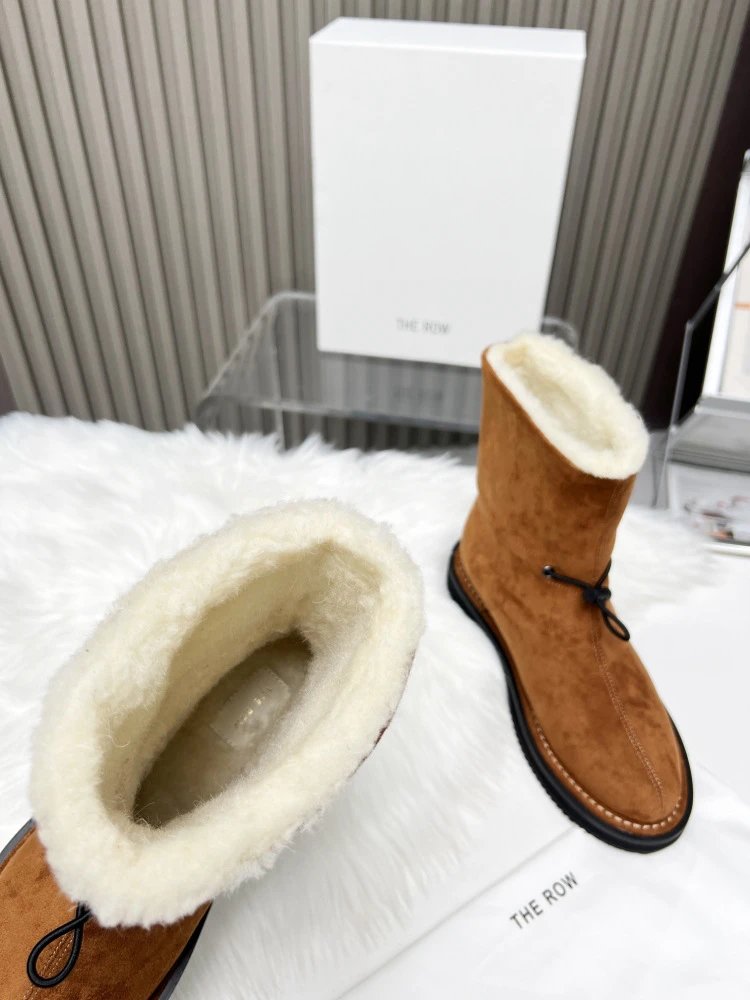 THE ROW Shearling-Lined Suede Ankle Boots Brown - 5