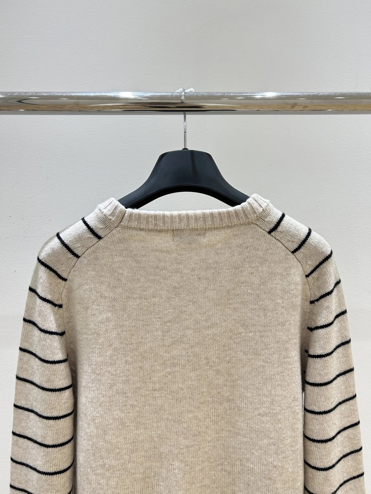 Saint Tears Striped Crewneck Sweater Beige - 12