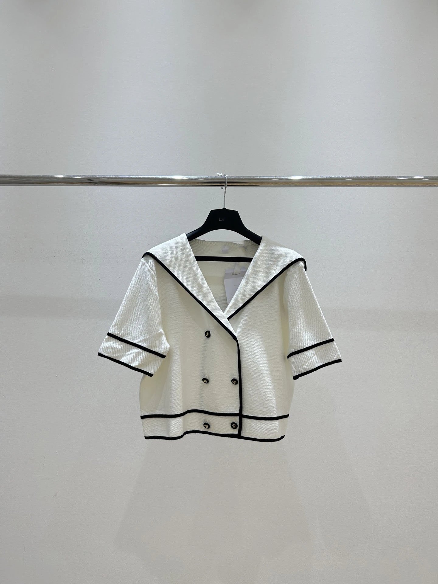 Nautical-Style Cropped Blazer White with Black Piping - 3