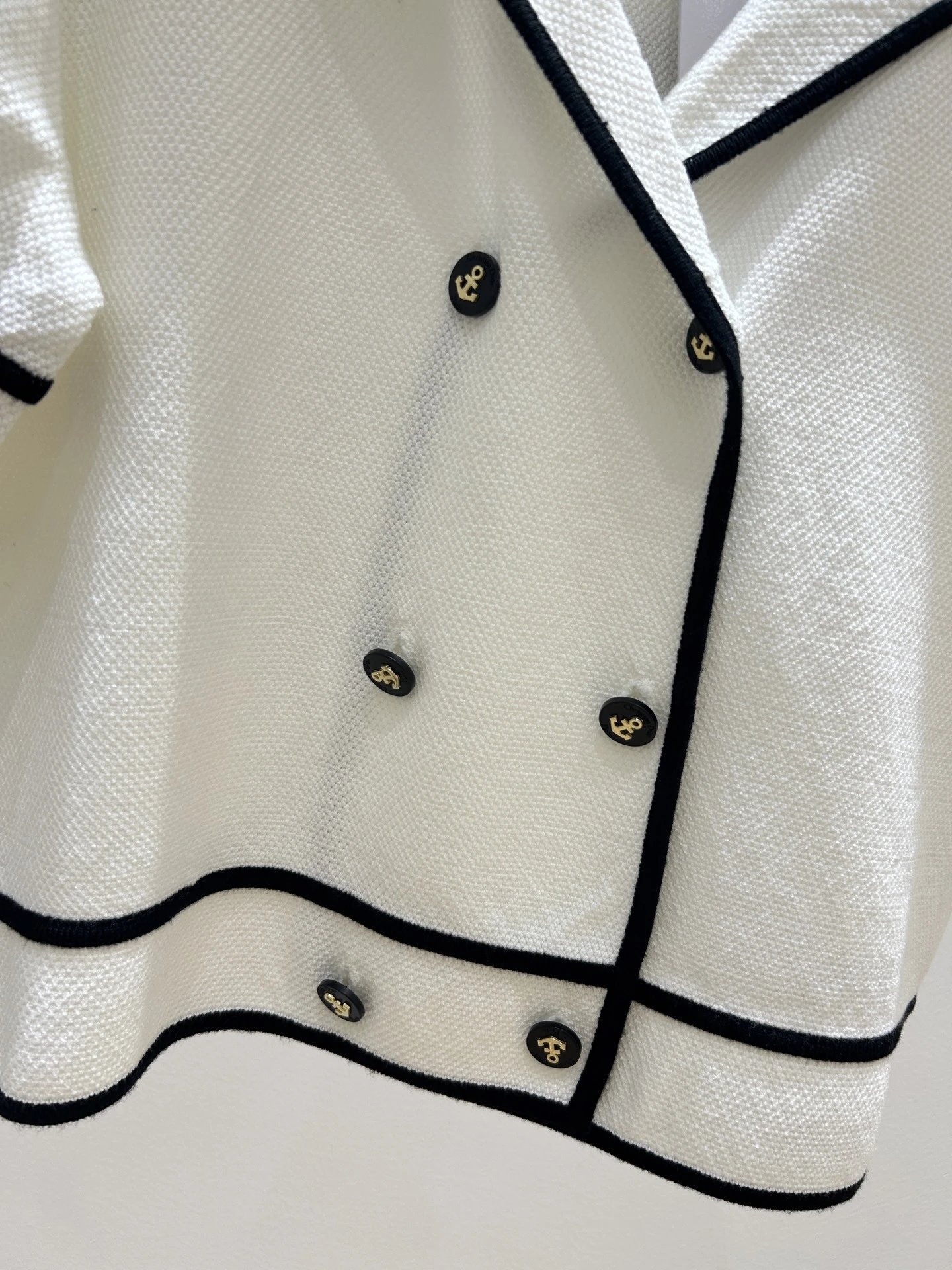 Nautical-Style Cropped Blazer White with Black Piping - 9