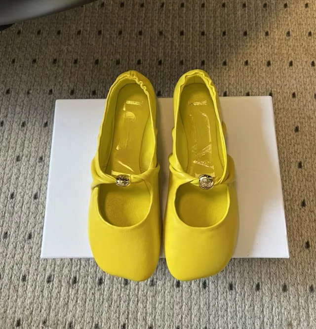 Miu Leather Shoes Square-Toe Ballet Flats with Gathered Collar product detail image 3
