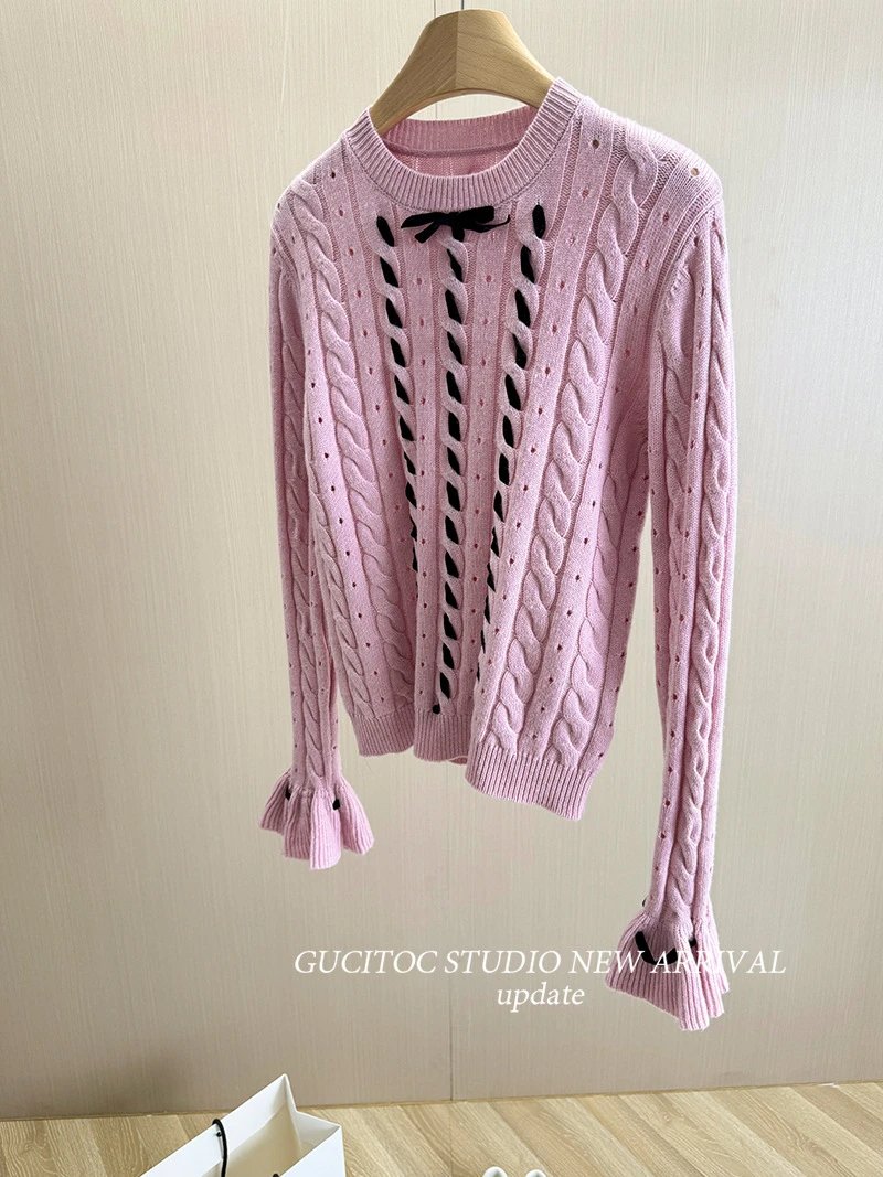 Off-White Cable Knit Sweater with Black Bow Detail White Sweater - 11
