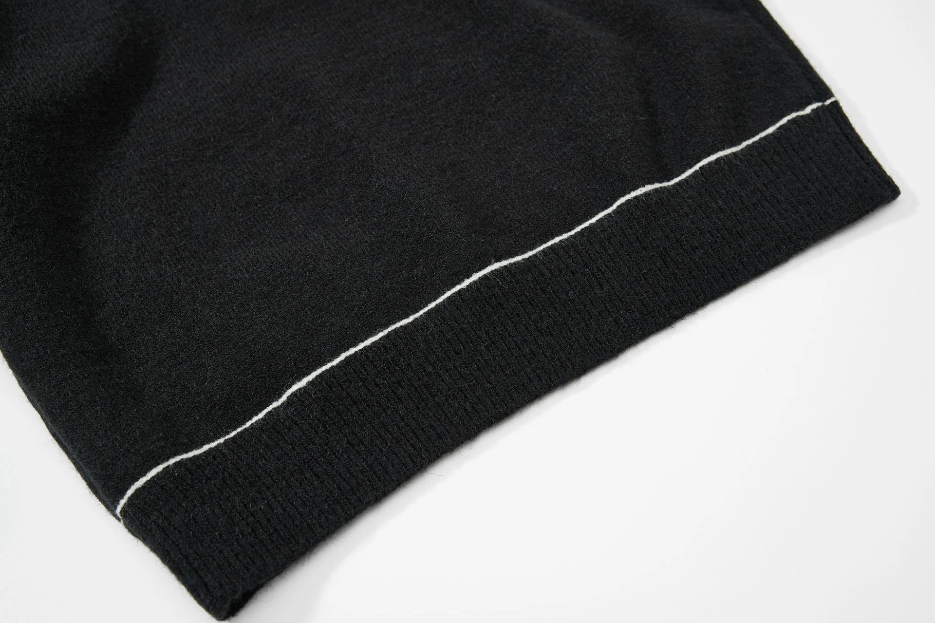 Matin Kim Logo Knit Sweater Off-White - 26