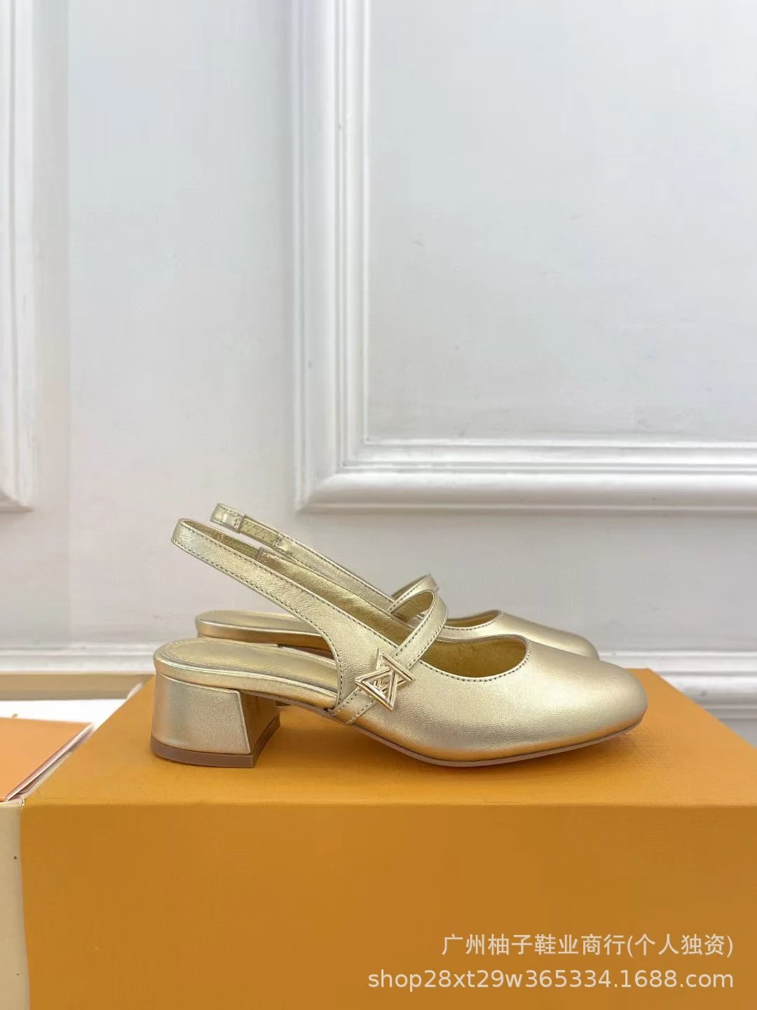 Louis Vuitton Mary Jane Slingbacks Light Blue Denim Block Heels - 6