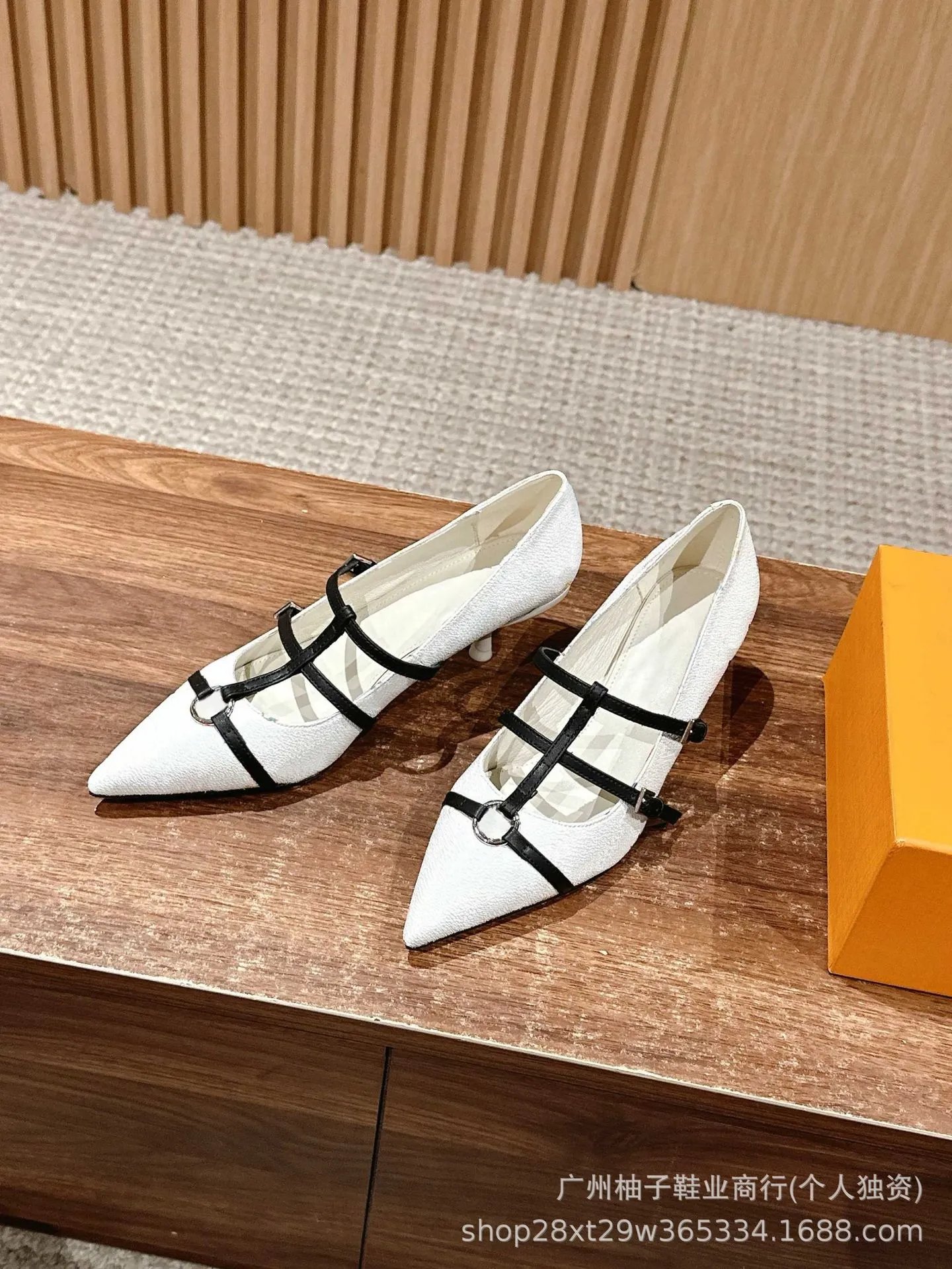 Black Pointed-Toe Mary Jane Flats with Double Strap and Ring Buckle - 20