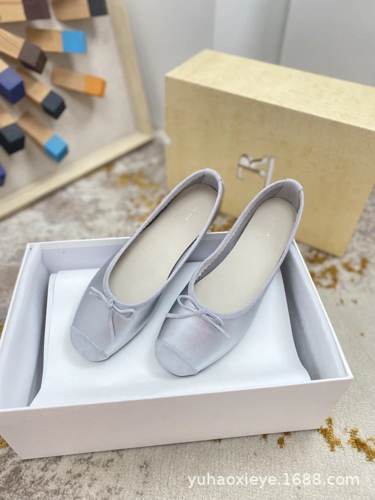 Rochas Ballet Flats Black Leather Shoes - 5