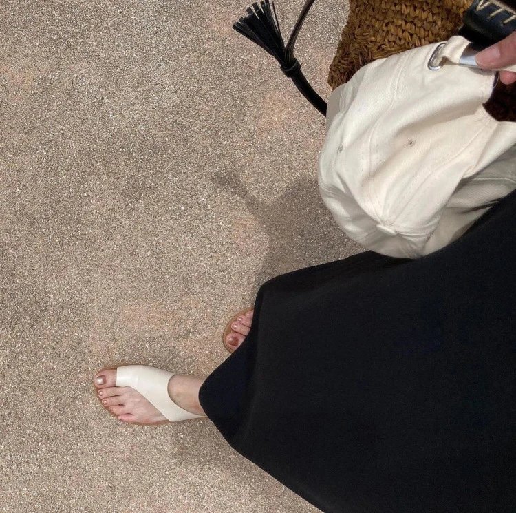 A.P.C. Tabi Slide Black Sandals - 12