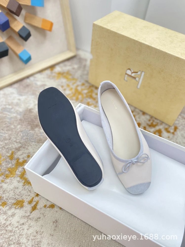 Rochas Ballet Flats Black Leather Shoes - 24