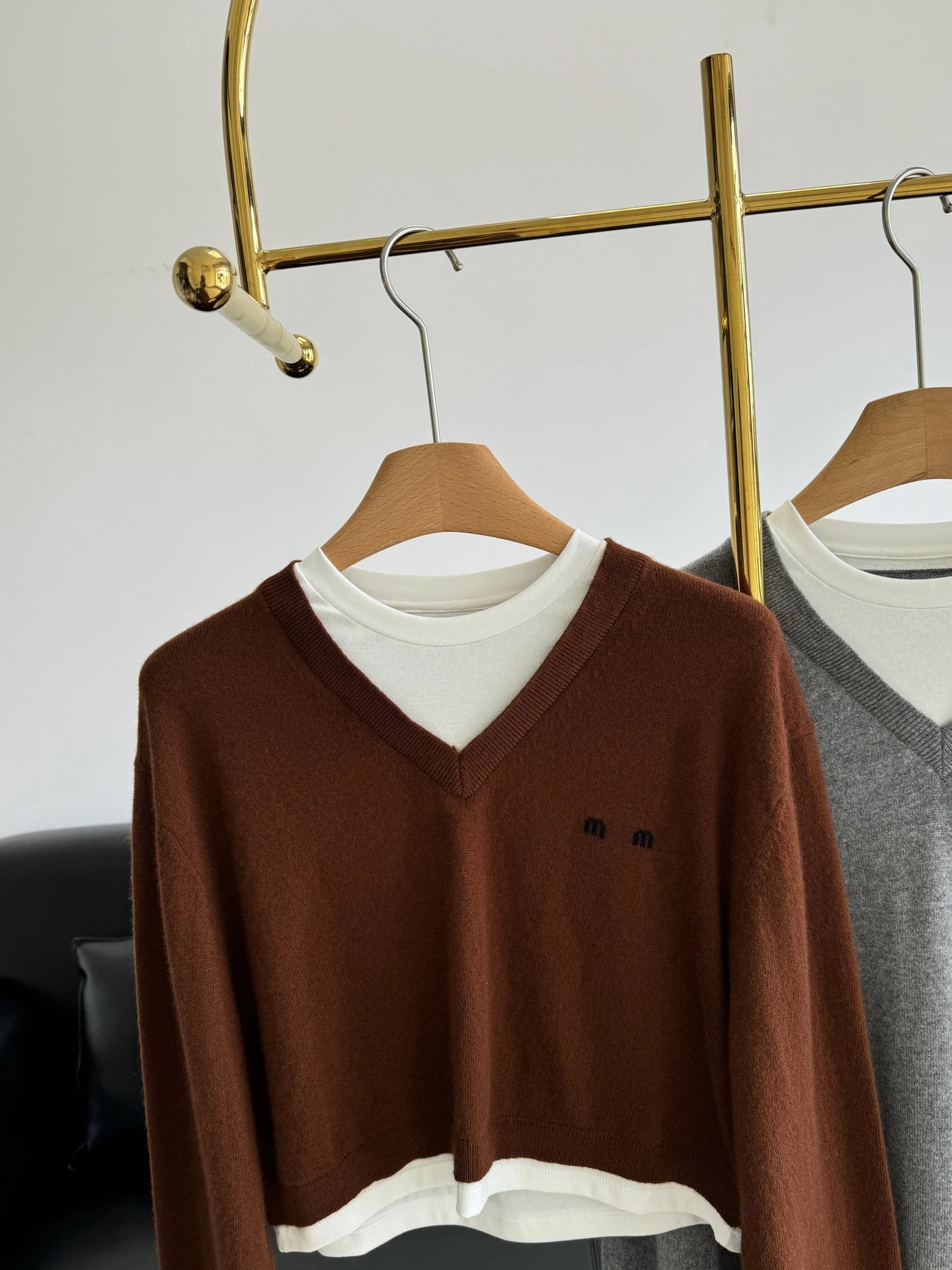 MMY Layered V-Neck Cropped Sweater Brown - 5