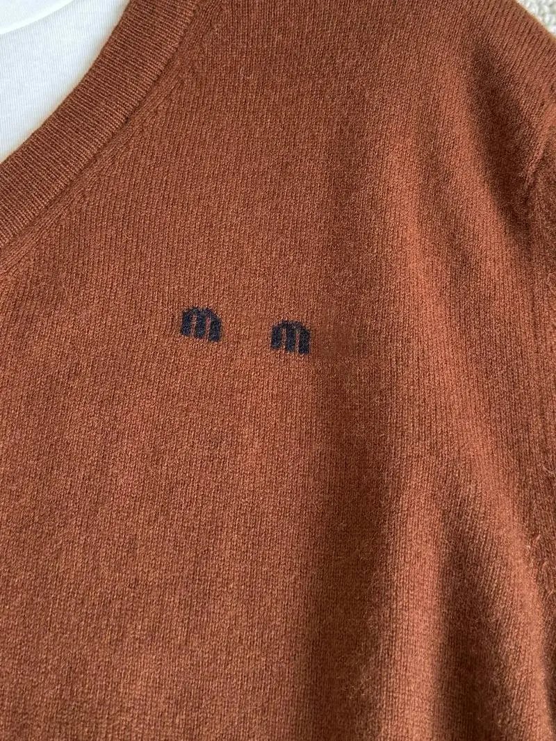 MMY Layered V-Neck Cropped Sweater Brown - 11