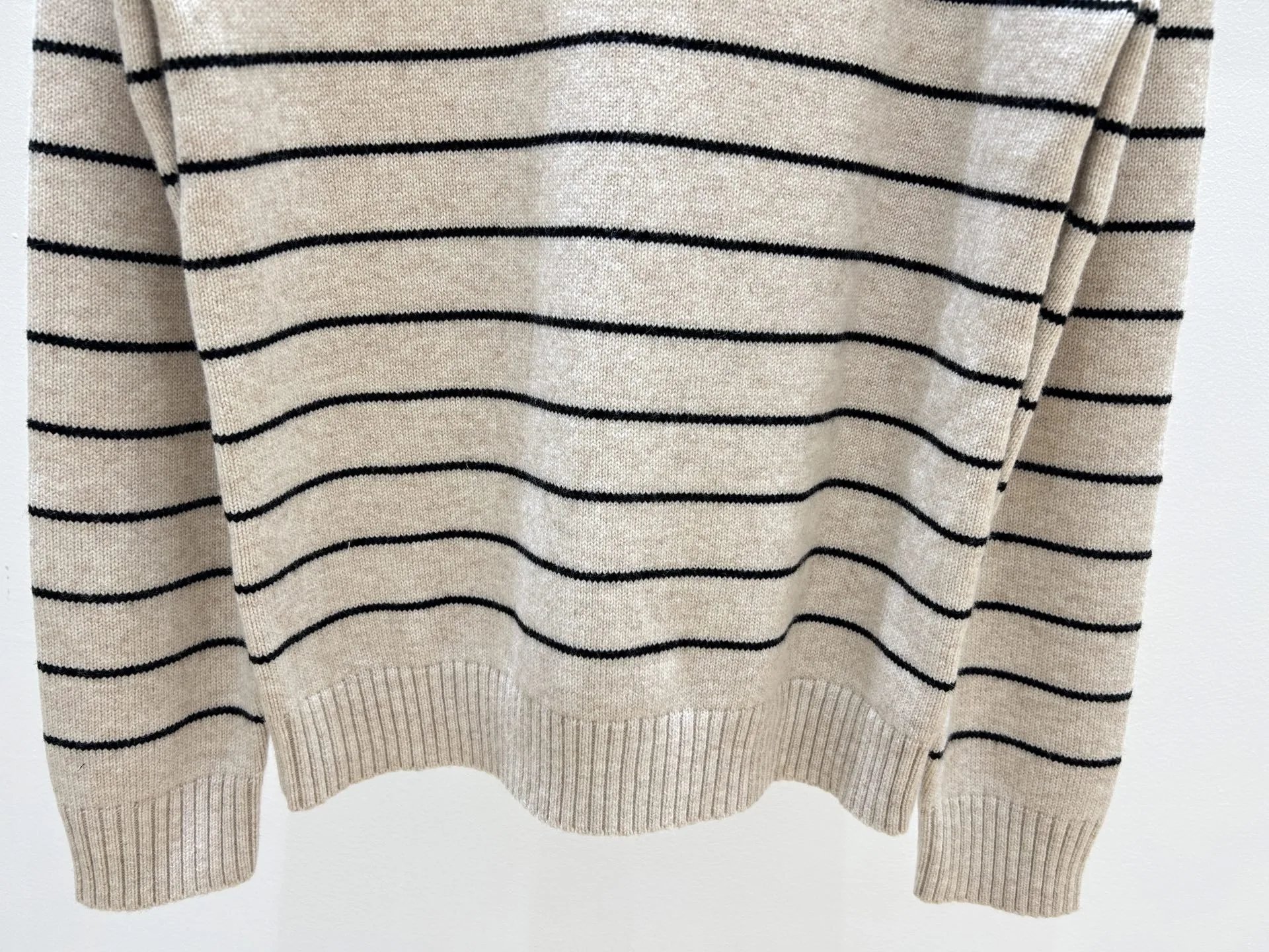 Saint Tears Striped Crewneck Sweater Beige - 15