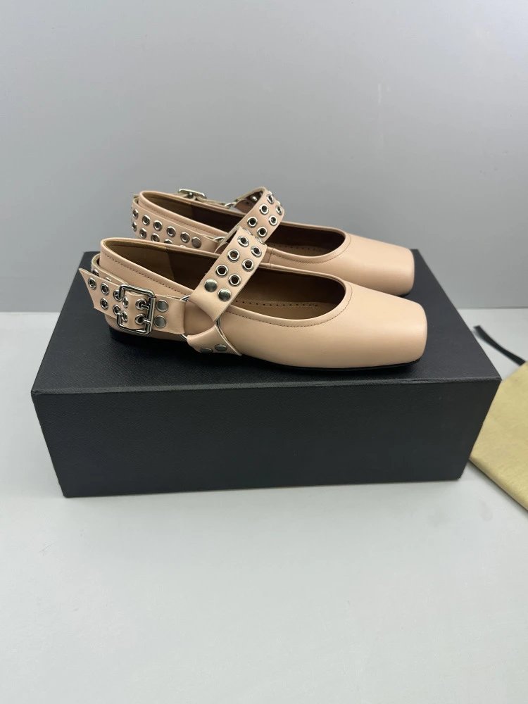 Valentino Garavani Rockstud Mary Jane White Leather Shoes - 3