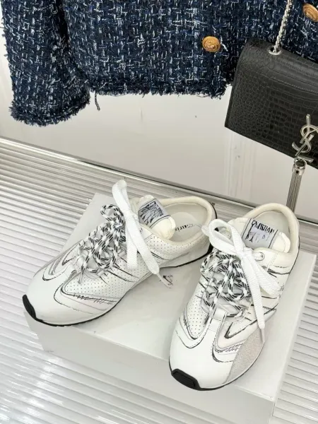 Maison Margiela Replica Sneakers White/Black Sketch-Print Sneakers - 1