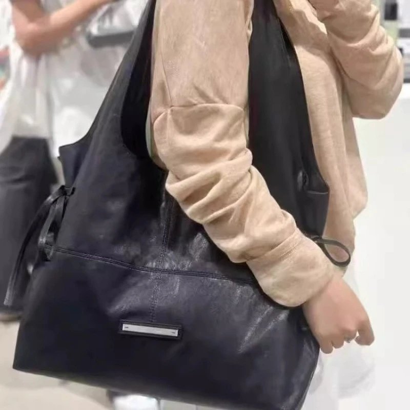 Matin Kim Shoulder Bags Side-Bow Tote image 5