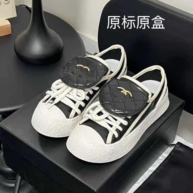 Chanel Sneakers Quilted Flap Platform product detail image 6
