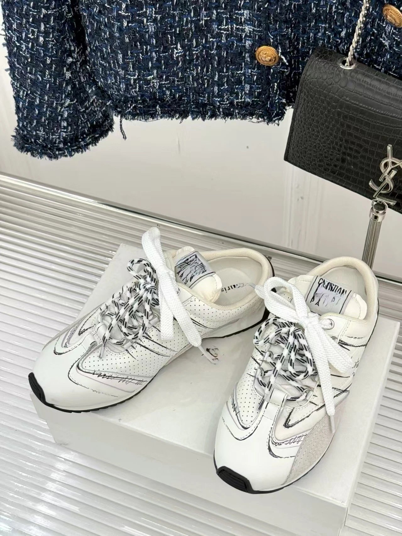 Off-White Diagonal Line Runner Black Beige Sneakers - 5