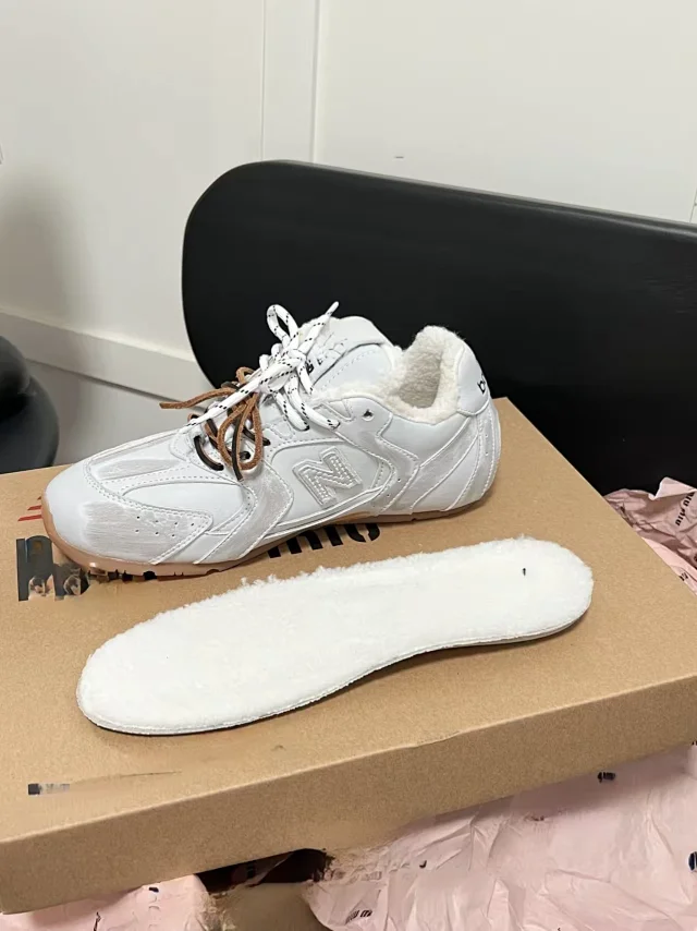 Miu Sneakers 530 SL Shearling-Lined product detail image 2
