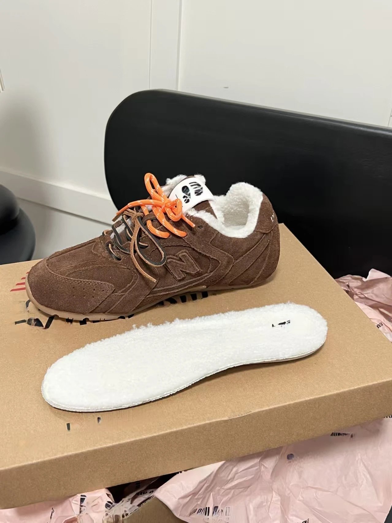 New Balance 990v6 Brown Shearling Lined Sneakers - 10