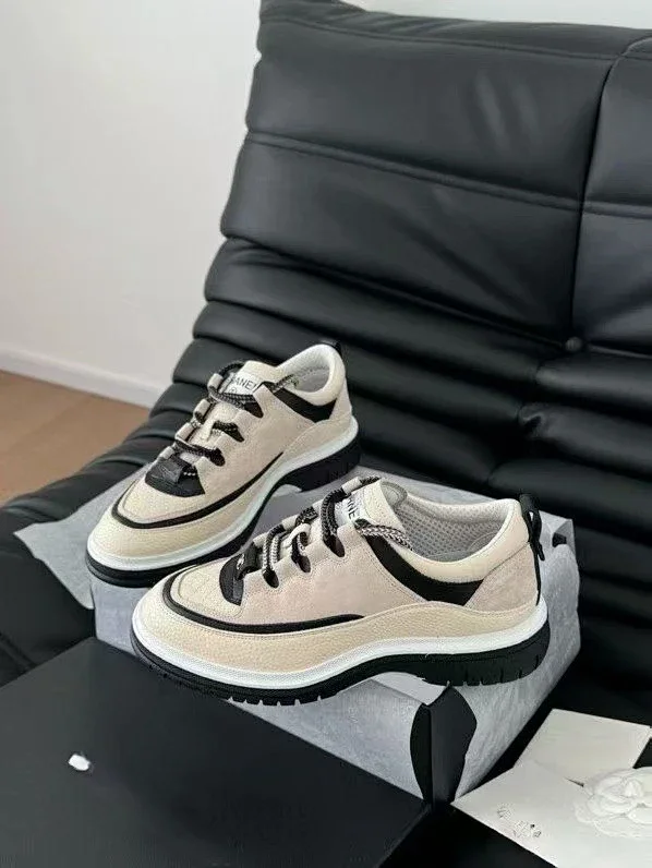 Chanel Sneakers Low-Top Lace-Up Quilted product detail image 7