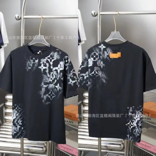 Louis Vuitton Monogram Spray Paint T-Shirt Black - 1