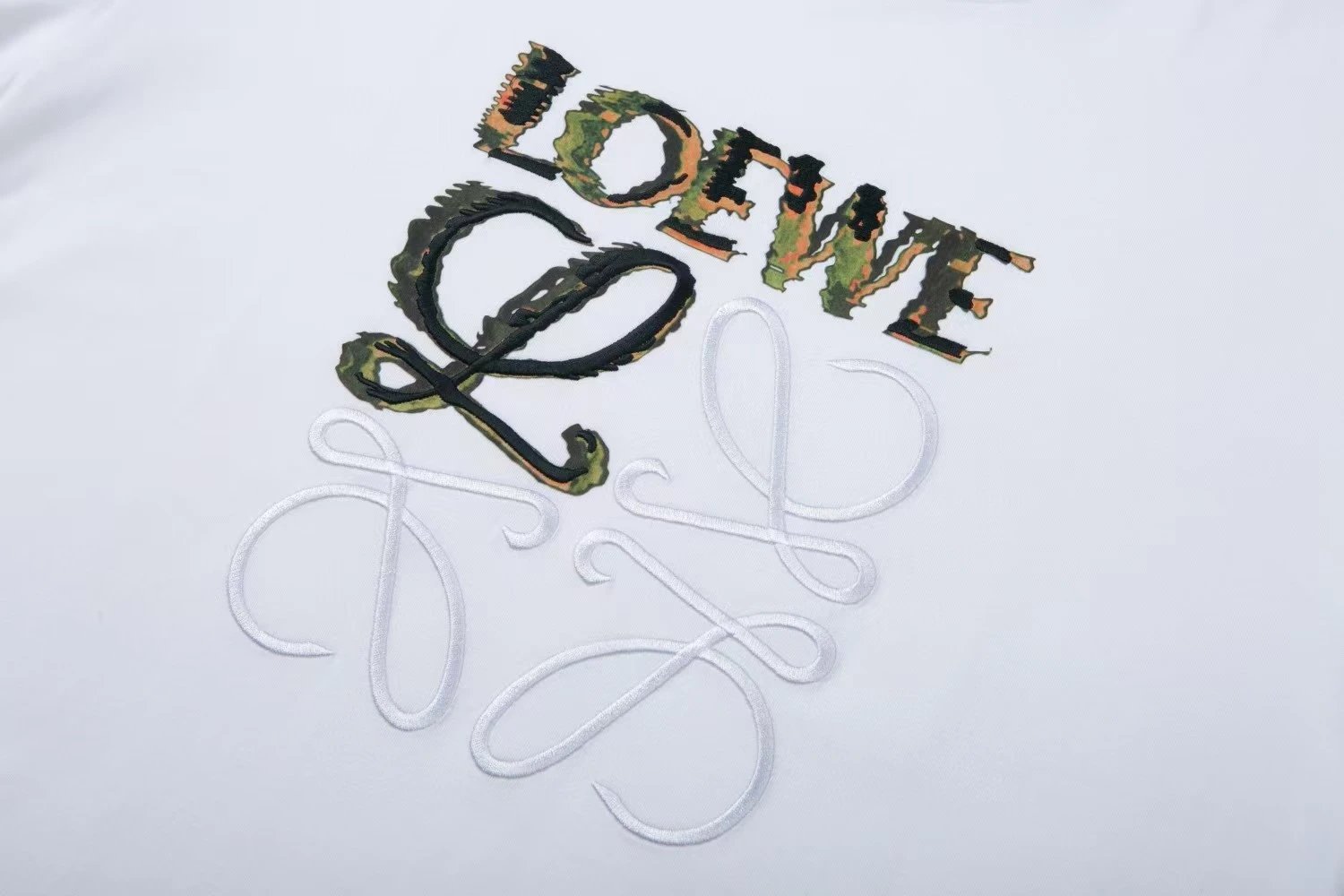 Loewe Anagram Logo White T-Shirt - 29