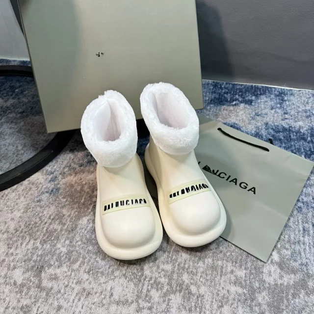 Balenciaga Boots Faux-fur-lined short rain with chunky soles product detail image 9