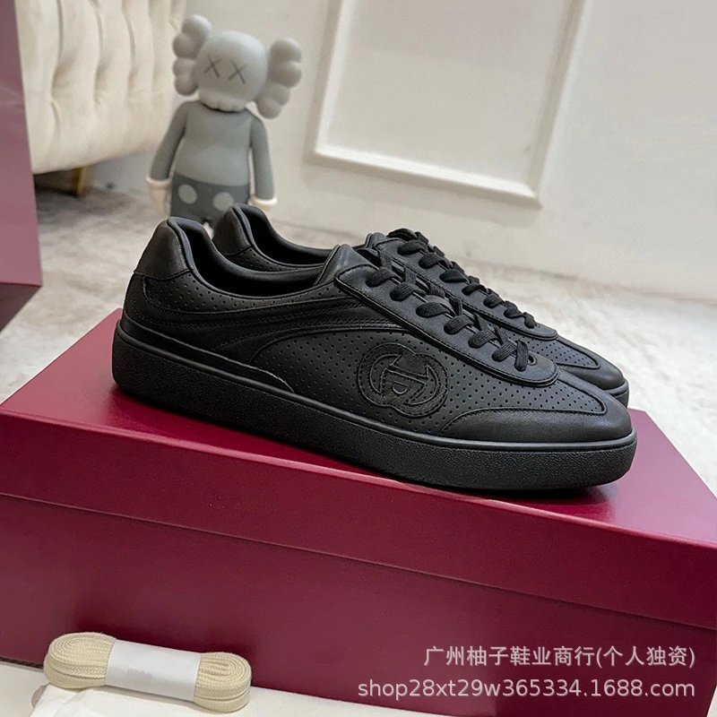 Gucci Sneakers Interlocking G low-top lace-up image 2