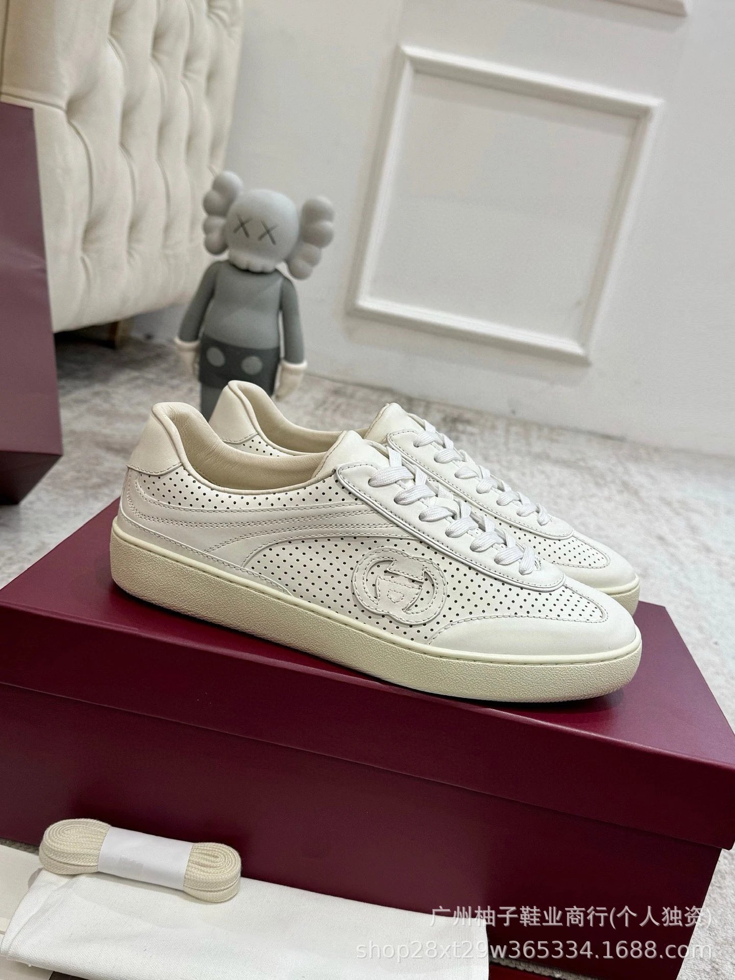 Gucci Rhyton Low Blue Beige Mesh Sneakers - 9