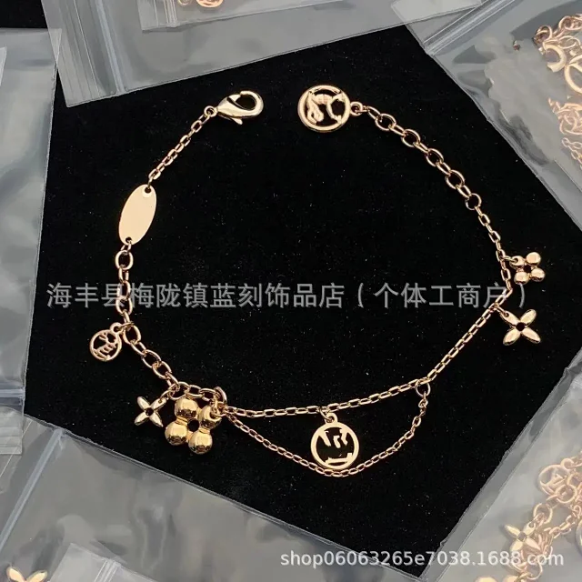 Louis Vuitton Jewelry Monogram Charm Chain Bracelet product detail image 3