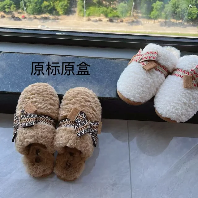 Unbranded Slippers Faux-Fur with Woven Bow Straps product detail image 1