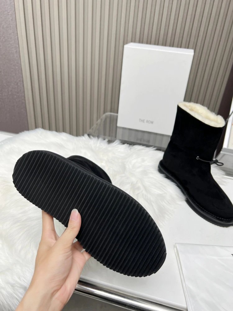 THE ROW Shearling-Lined Suede Ankle Boots Brown - 11
