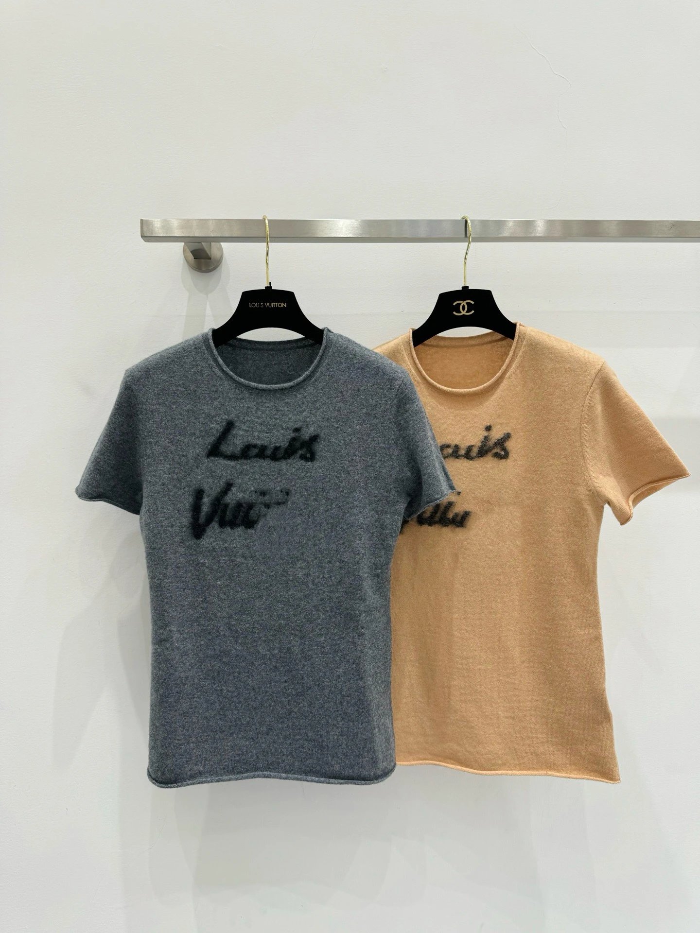Louis Vuitton Script Knit T-Shirt Beige - 3