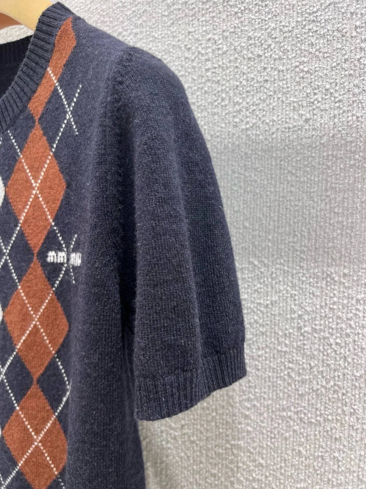 Miu Miu Argyle Knit Short-Sleeve Sweater Navy Brown Beige - 16