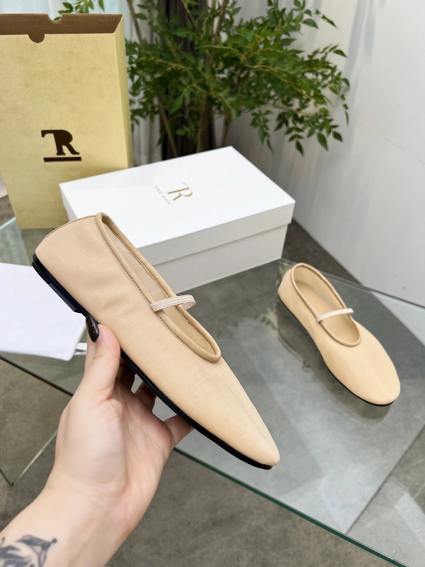 The Row Mary Jane Flat Black Shoes - 24