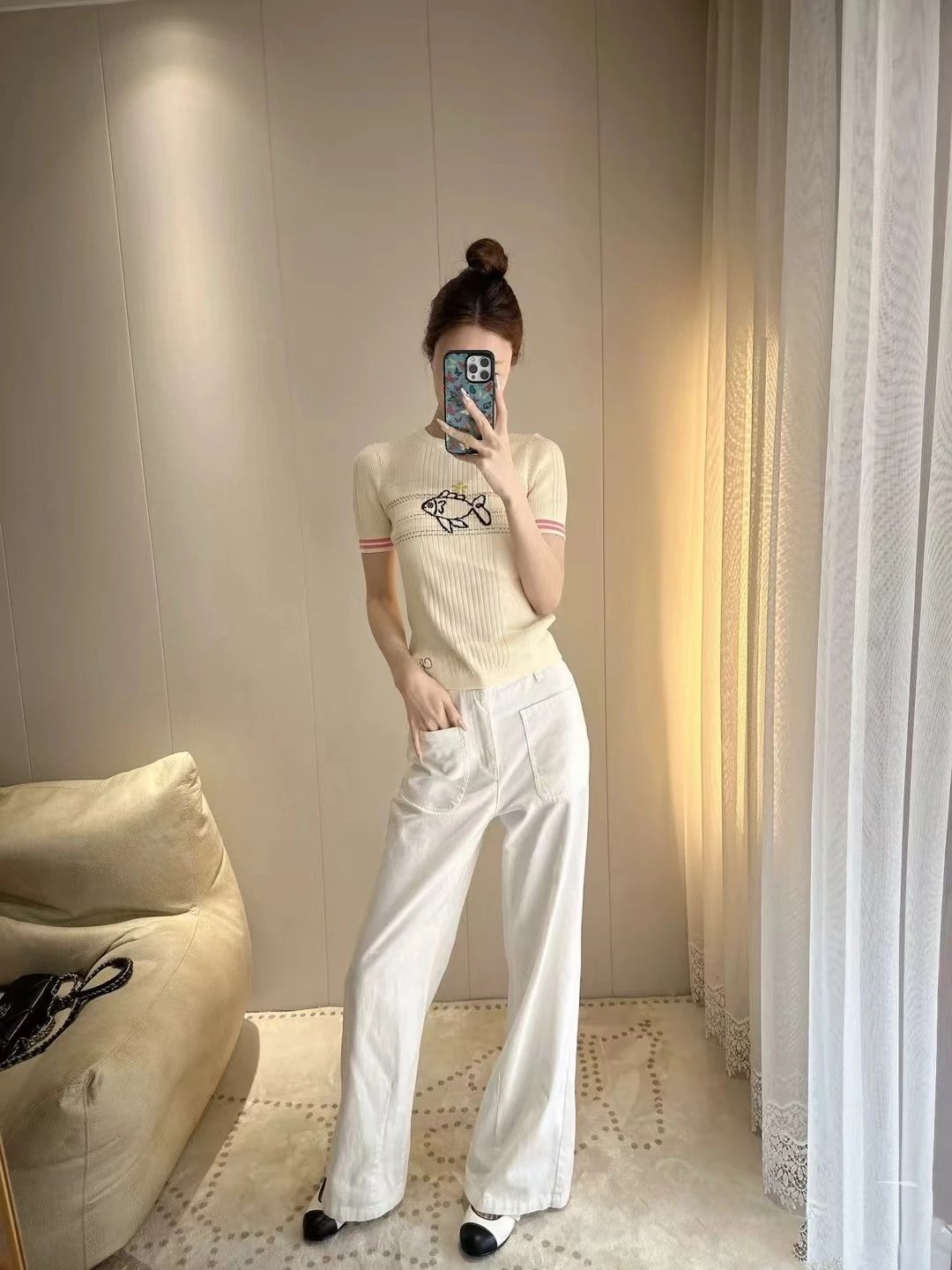 Design Fish Embroidery Ribbed Knit T-Shirt Beige - 5