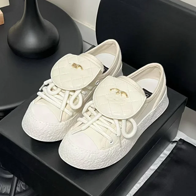 Chanel Sneakers Quilted Flap Platform product detail image 3