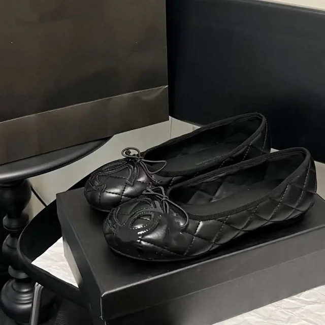 Chanel Casual Shoes Quilted Bow Ballet Flats product detail image 2