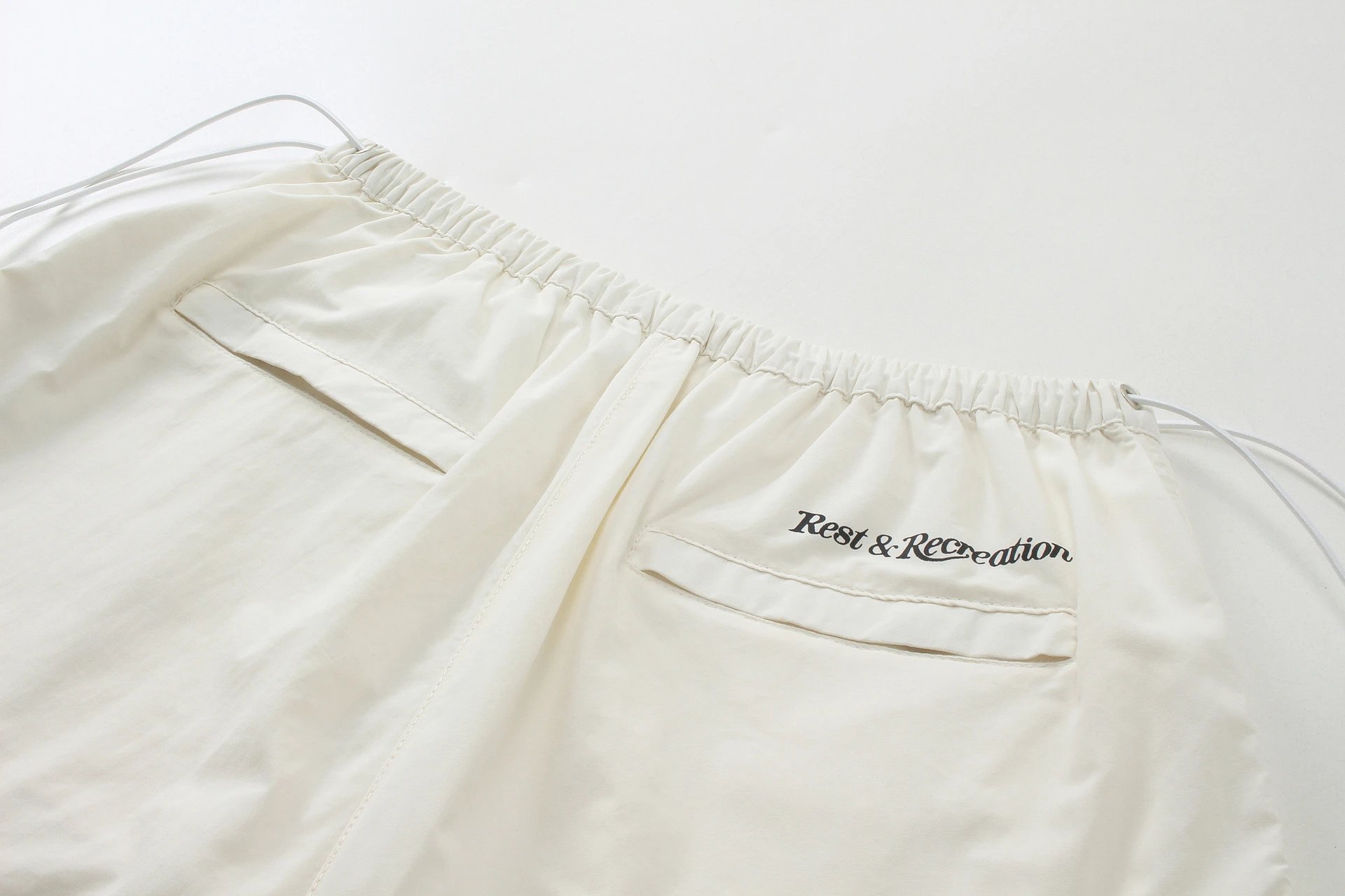 Rest & Recreation Pink Cargo Jogger Pants - 42