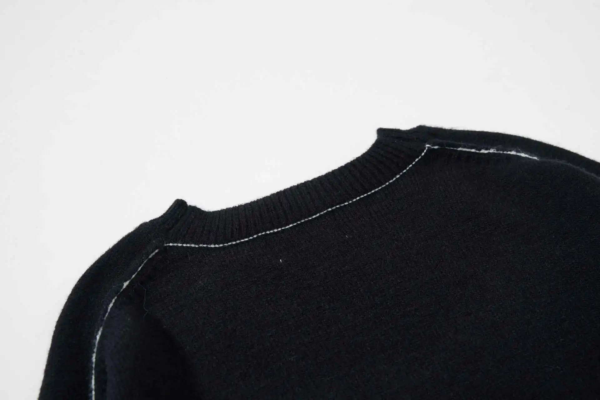 Matin Kim Embroidered Cropped Sweater Off-White - 38