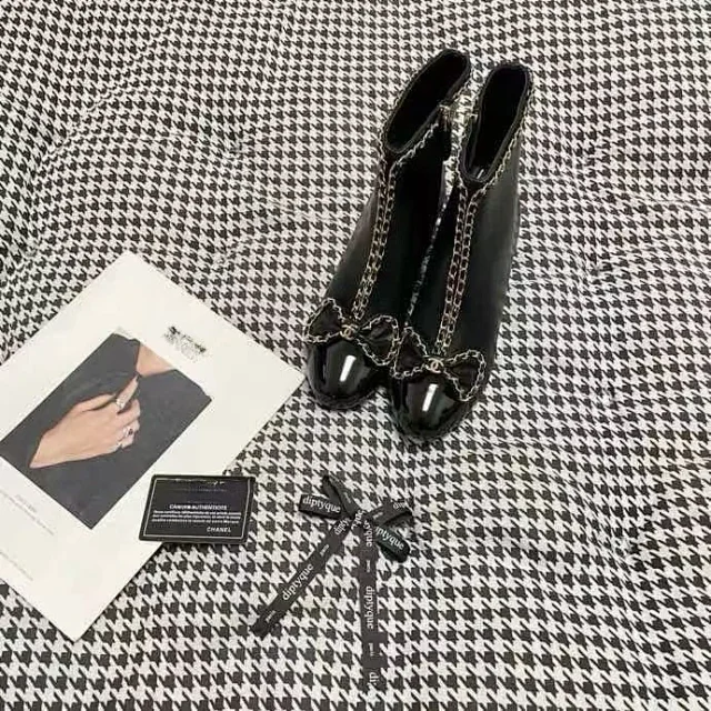 Unbranded Boots Ankle with Chain Trim, Bow Detail and Cap Toe product detail image 1
