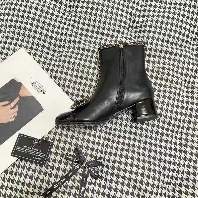 Chanel Bow-Embellished Ankle Boots Beige and Black - 3