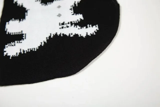aeae Hats Reversible Knitted Cat Graphic Beanie product detail image 13