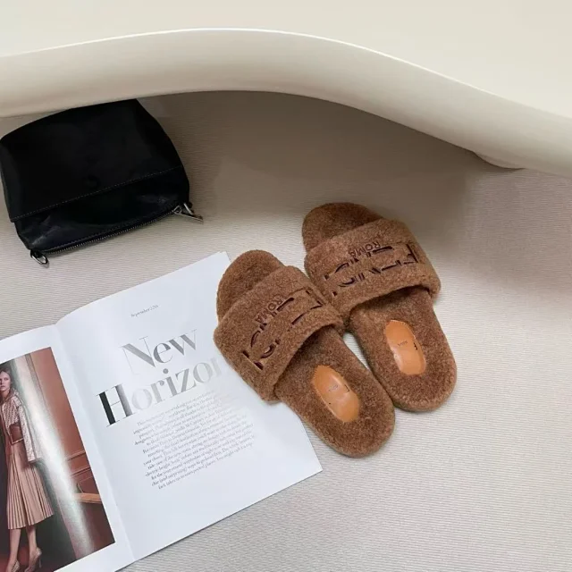 Fendi Slippers Shearling open-toe logo-strap product detail image 5