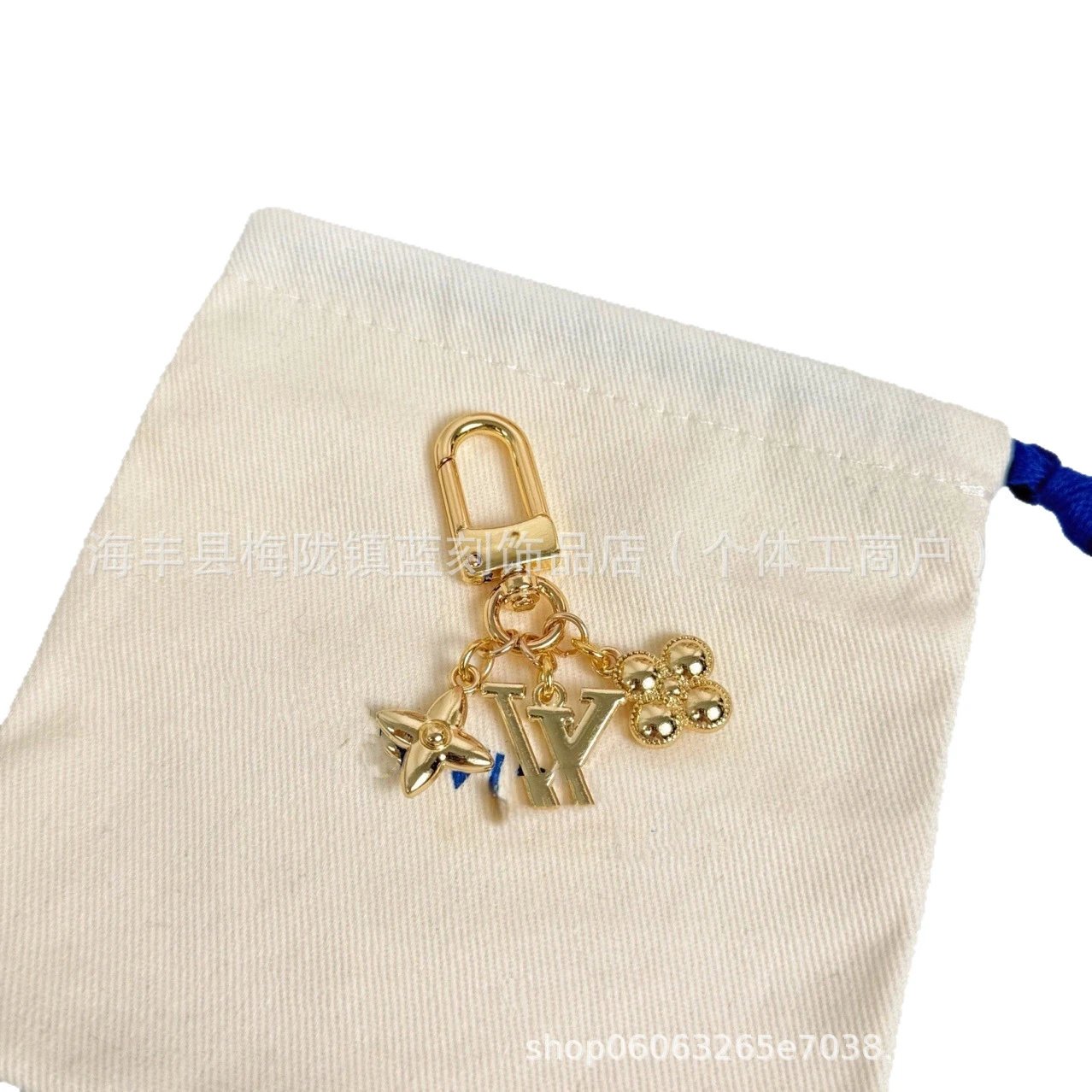 Louis Vuitton Monogram Flower LV Charm Gold-tone Keychain - 5