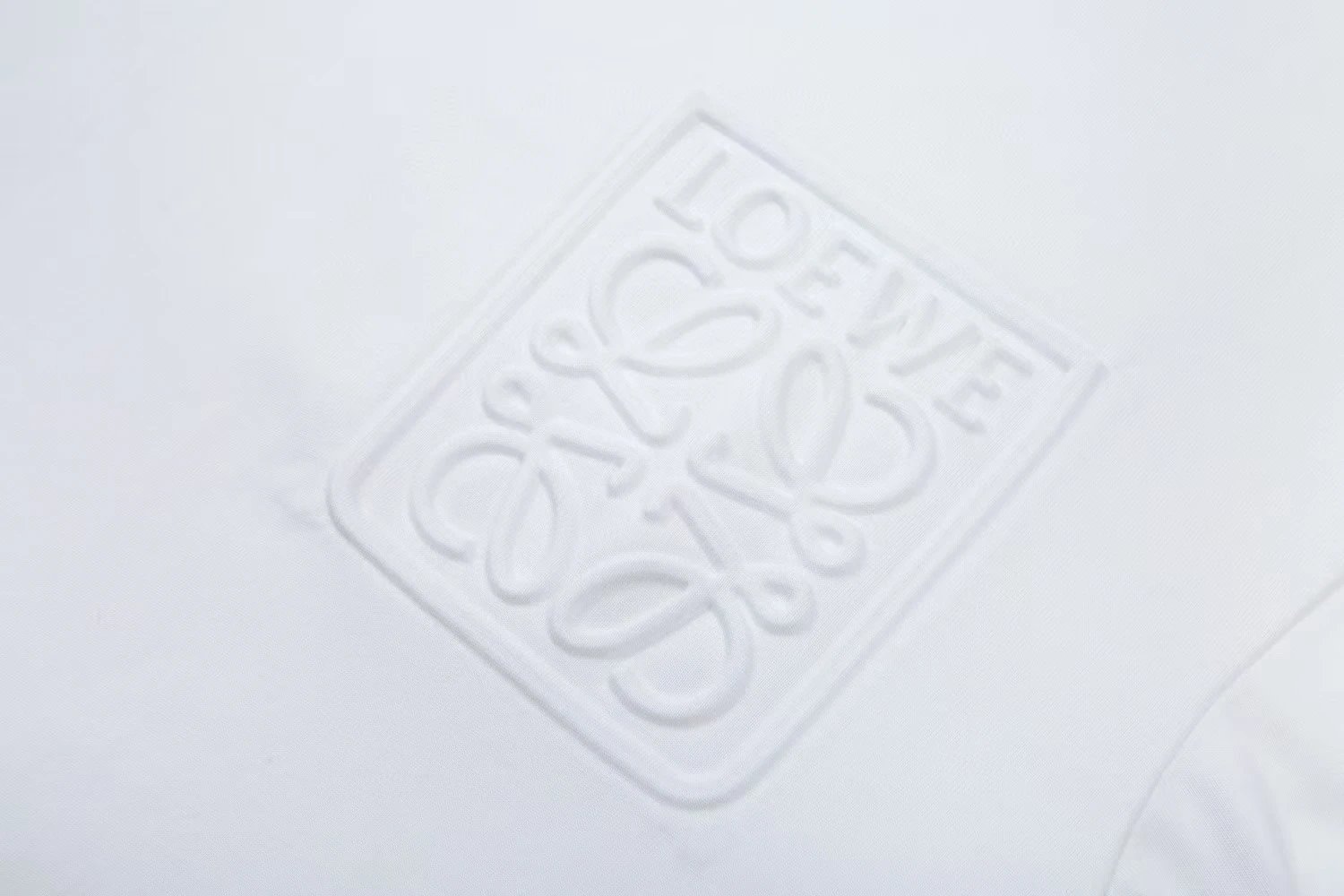 Loewe Anagram Logo White T-Shirt - 32