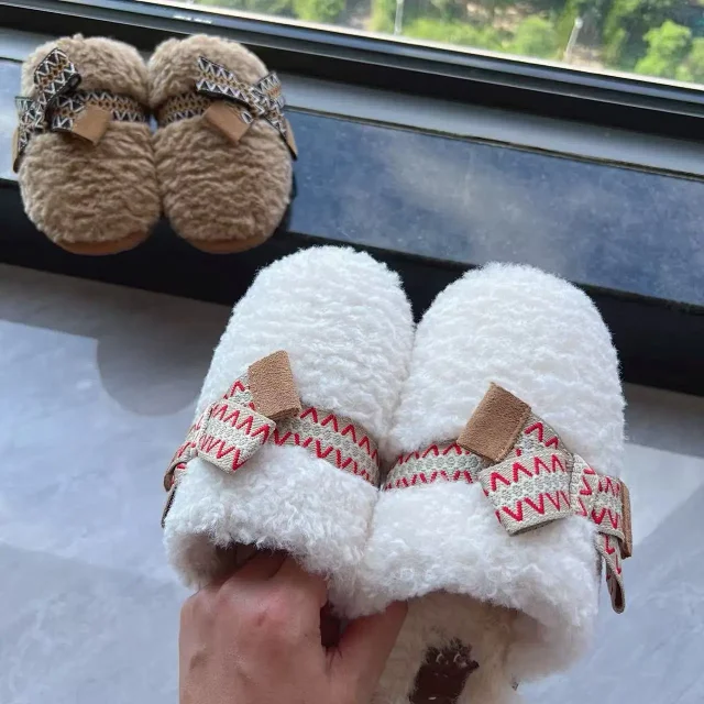 Unbranded Slippers Faux-Fur with Woven Bow Straps product detail image 3