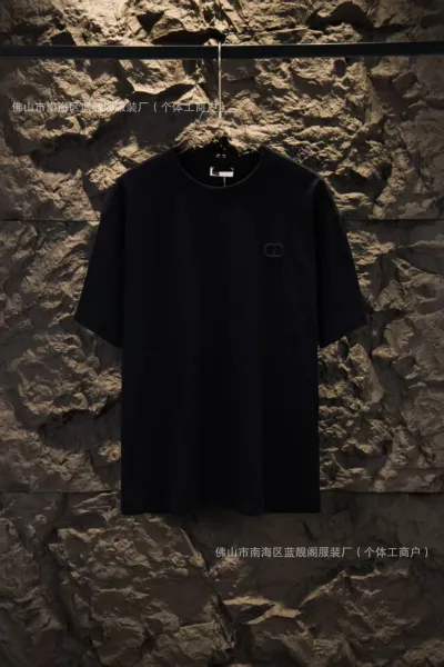 Design Minimalist Logo T-Shirt Black - 1