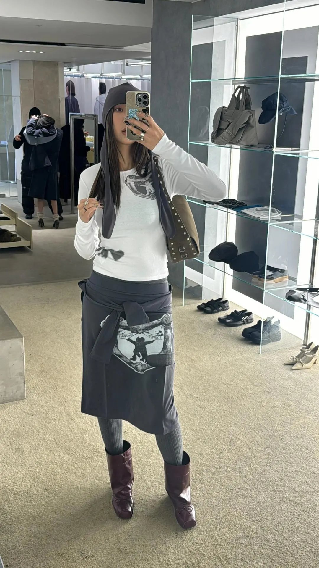 Open YY Heart Shield Knit Top Black - 25